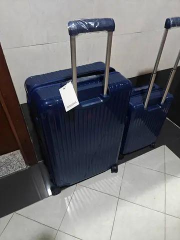 Luggage set