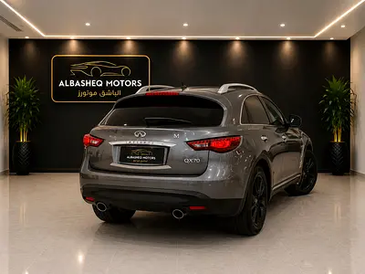 2018 Infiniti QX70 — фото 2