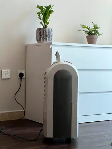 Portable evaporative air cooler / humidifier - good working condition