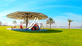 Corner Unit | Private Garden | Ready to Move In