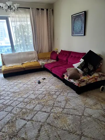 L shape sofa set for sale 300 dirhams good condition 900 x 900 6 pieces plus corner piece
