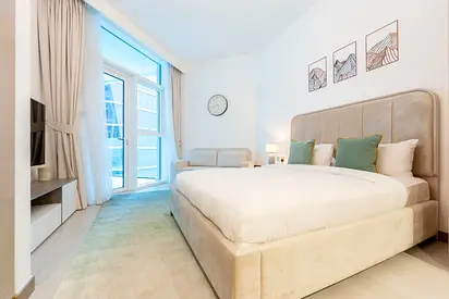 Furnished Studio | Canal View | Large Balcony