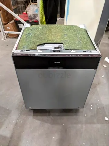 Siemens iQ700 built-in dishwasher 3-rack