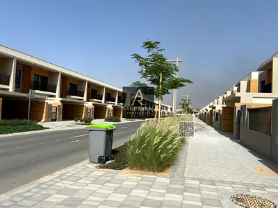 FREE 2 MONTHS 5BR WITH MAID'S ROOM IN AZHA COMMUNITY_SPACIOUS LAYOUT_IDEAL FOR FAMILIES