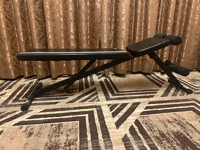 Adidas Adjustable Decline/Flat Workout Bench/Ab workout bench - Very Good Condition