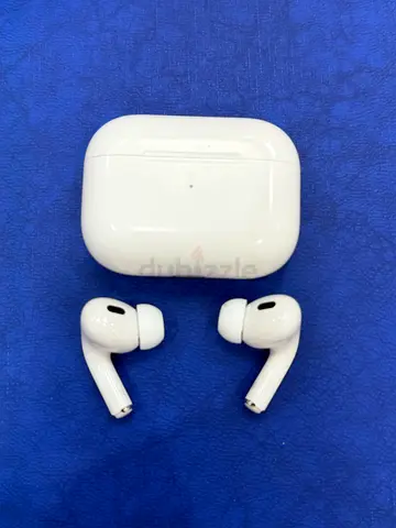 Apple AirPods Pro (2nd Gen) with Charging Case - Good Condition