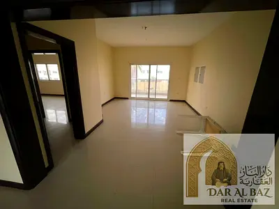 فيلا 5 غرف بالبراشي بالشارقة | غرفة خادمة | ستور | مجلس | تكييف مركزي | 2 بلكون | باركينج | بالقرب من مطار الشارقة