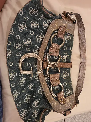 GUESS BAG