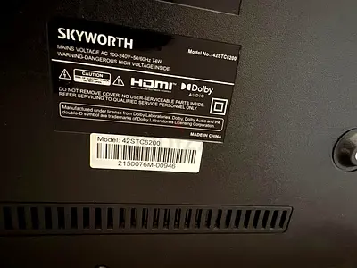 Tv 42in skyworth brand