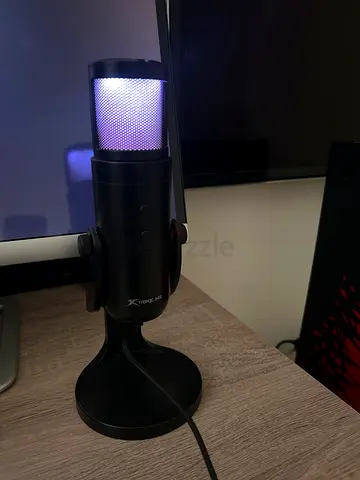Blue Yeti-style USB Condenser Microphone with Stand (Black, Good Condition)