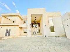 Modern Design 7 Bedrooms Villa with Driver Room