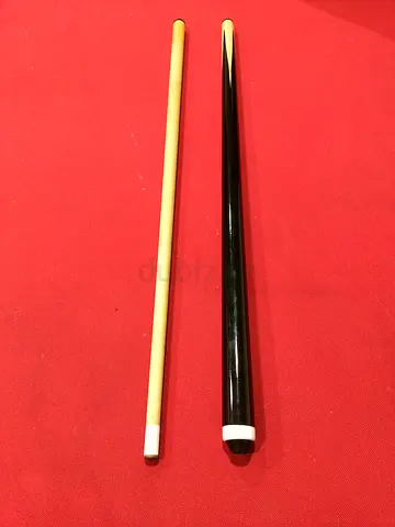 Billiard cue (black stick natural shaft) - good condition