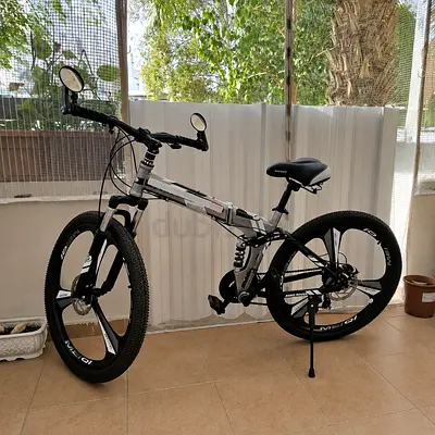 26” Folding Mountain Bike – Barely Used – Excellent Condition