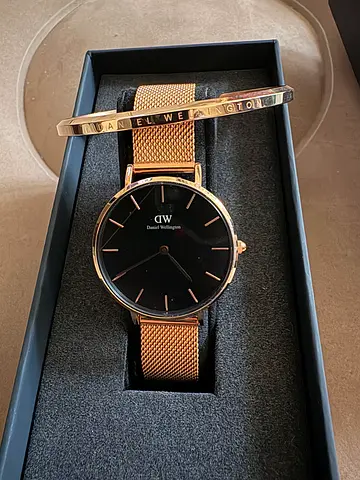 Daniel Wellington Petite Melrose - Watch and Bangle set
