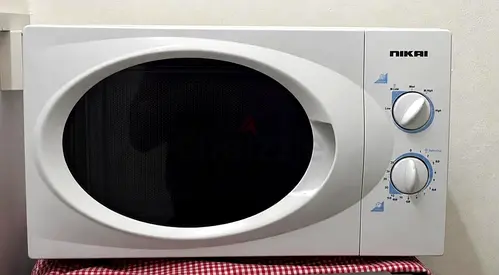 Nikai Compact White Microwave Oven - Good Working Condition