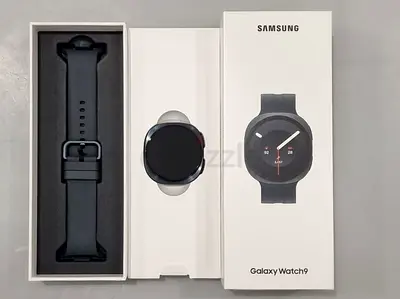 Samsung Galaxy Watch 9 LTE- Black (with original box and strap)