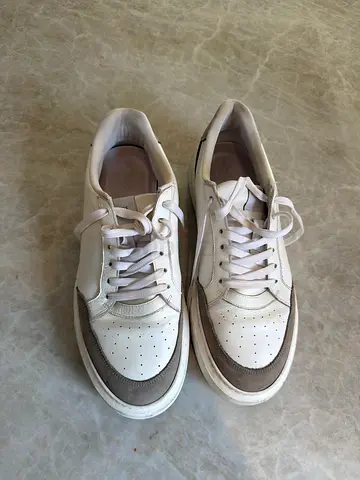 ARNE White leather casual sneakers, size unknown — lightly used UK 9