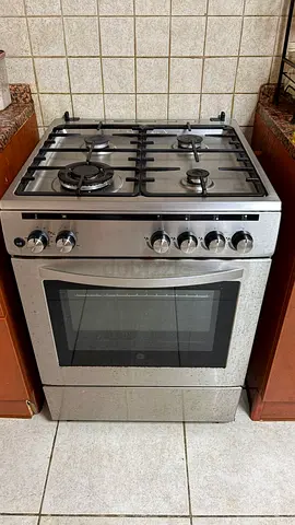 Hoover make Stainless Steel 4-Burner Gas Cooker with Oven - Used, Good Working Condition