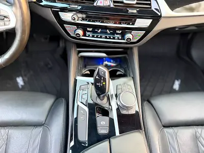 BMW 5 Series 520i, миниатюра 20