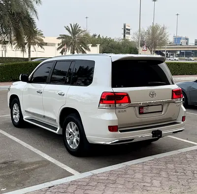 2017 Toyota LAND CRUISER 照片 1