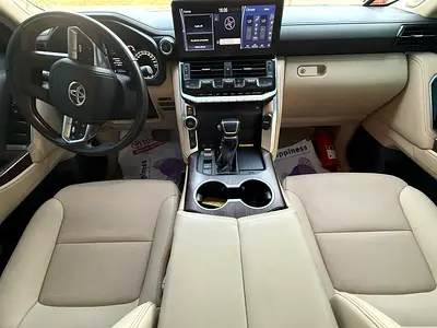صورة 5 لـ 2023 Toyota LAND CRUISER