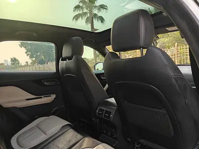 صورة 3 لـ 2017 Jaguar F-PACE