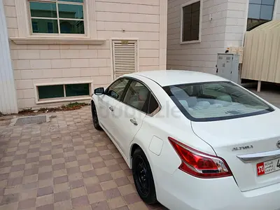 Nissan Altima 2013 S GCC Specs - Well Maintained