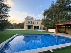 POOL | CORNER | VACANT