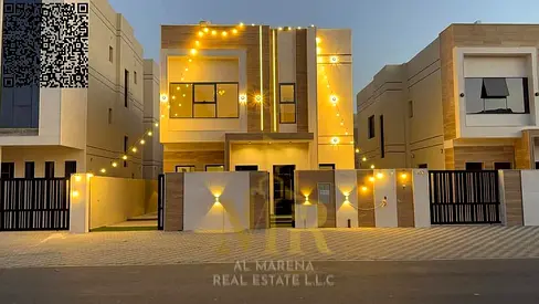 موقع استراتيجي علي الشارع الرئيسي فيلا طابقين وروف وسعر يشمل رسوم التسجيل والمياه والكهرباء