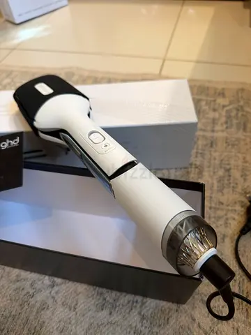 GHD Duet Style - hot air hair straightener / flat iron - never used