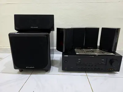 Yamaha AV Receiver with 5.1 Surround Speakers and Subwoofer - Working Order - no cables