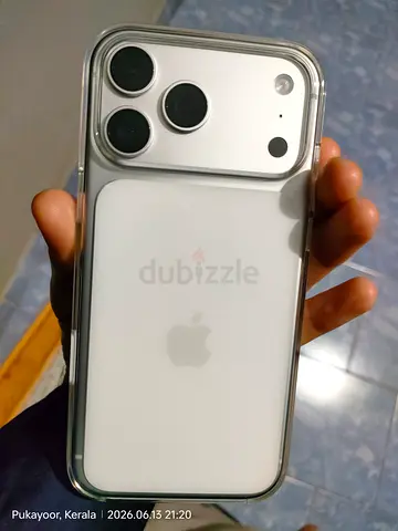 iPhone 17 pro max 1 TB Silver for sale