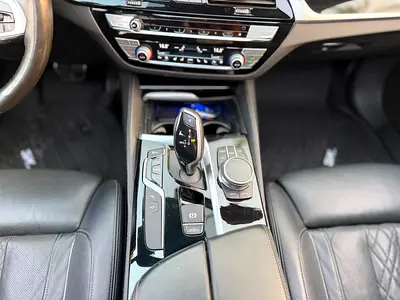 BMW 5 Series 520i, миниатюра 16