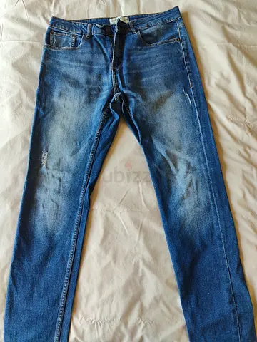 Pull and bear Blue slim-fit distressed men's jeans - size M