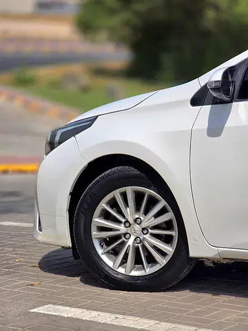 2015 Toyota COROLLA 照片 12
