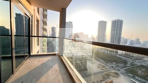 High Floor / New Building / Spacious Layout