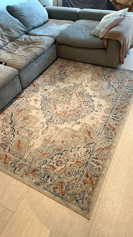 Used vintage-style area rug, 200x150cm, soft muted colors