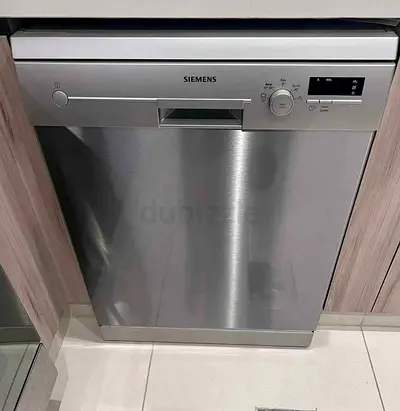 Siemens freestanding stainless steel dishwasher - good working condition