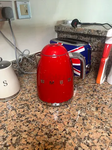Red Smeg electric kettle - 1.7L, good condition