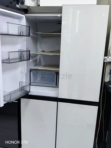 Samsung Bespoke White 4-door refrigerator - Same like new condition.
