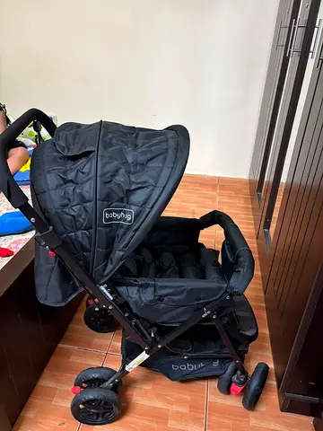 Babyhug Lightweight Standard Stroller - Good Condition