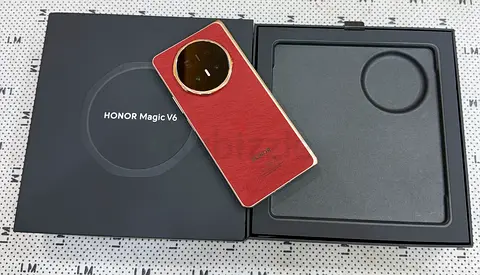 Honor magic v6 16/512GB Red Color TDRA 🇦🇪
