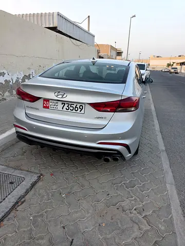 2018 Hyundai ELANTRA 照片 3
