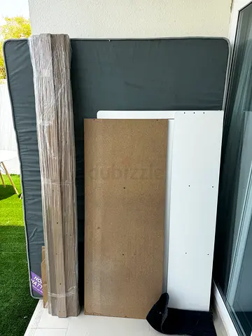 Queen size bed frame with mattress and slats - good condition