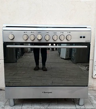 90cm Bompani gas cooker 5burners with perfect working
