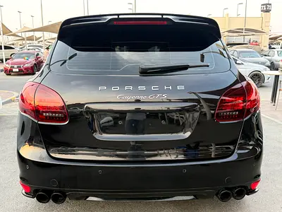 2014 Porsche CAYENNE photo 10