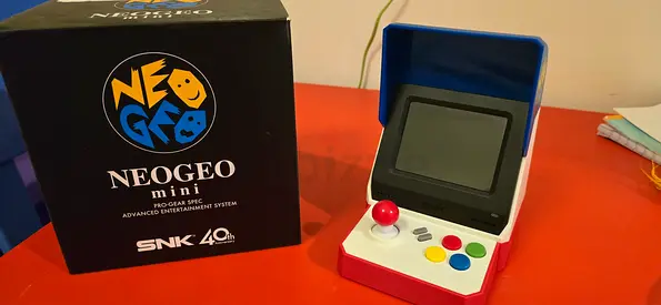 NEOGEO mini arcade console (SNK 40th anniversary) with box