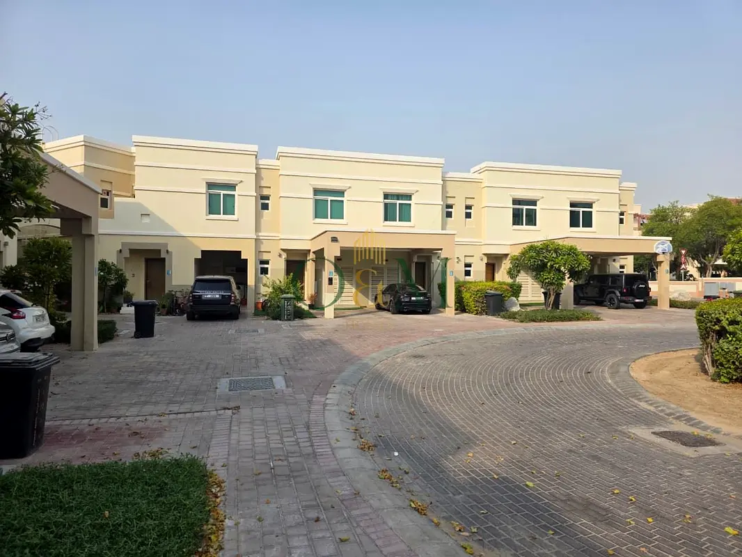 2BR TOWNHOUSE | SINGLE ROW | VACANT | AMAZING UNIT