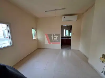 No cash deposit ||sperate kitchen studio ||out side free parking