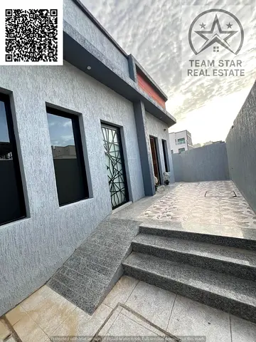 Villa for Rent Zahya Corner Two Streets - 3 BR Majlis Hall Maid Yard Covered Parking Near ServicesFor Rent Villa Zahya Corner 3 Bed Majlis Hall Maid L